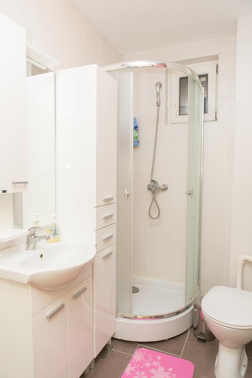 דירות נובי סאד Apartman Ivana מראה חיצוני תמונה